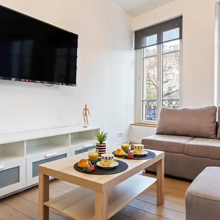 Appartamento Unique And Modern In The Heart Of By Guestready Parigi