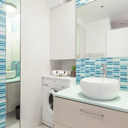 Unique And Modern In The Heart Of By Guestready Paris